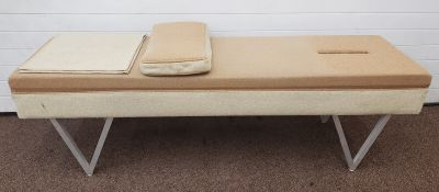 Used Gonstead Bench (Item# 1869)